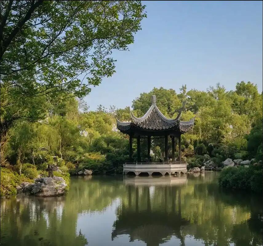 常州天宁赤裸餐饮有限公司